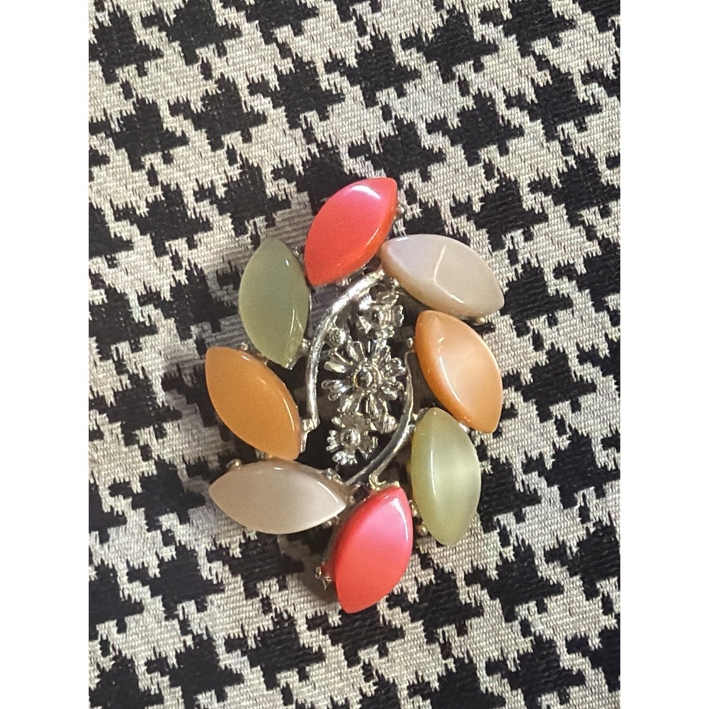 Mid Century Floral Brooch Coral Orange Green Thermoset Lucite Pin 2.5" Vintage